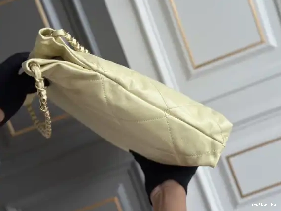 First Bag Ru CHANEL HANDBAG 22 0614